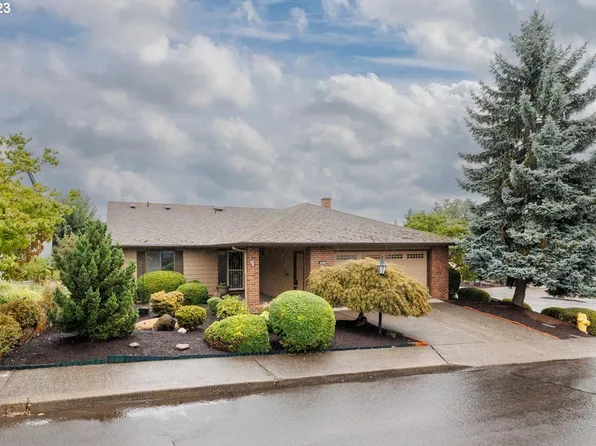 10325 SW Highland Dr, Tigard, OR 97224