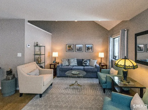 121 Watch Hill Road #121, Branford, CT 06405