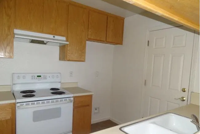 2 bed, 880 sqft, $1,845 — Photo 4