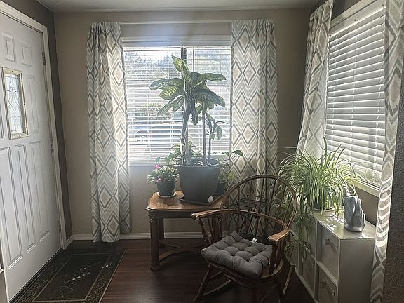 2nd image of 2063 Alder Ave