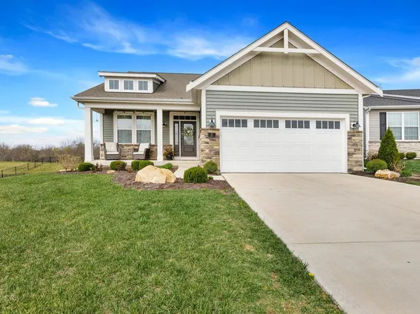 2 Spinney Bough Ct, Wentzville, MO 63385