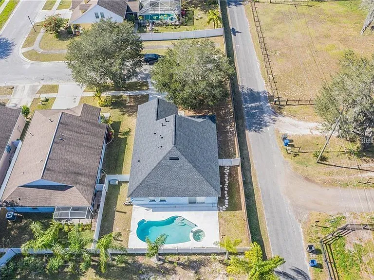 619 Schooner Bay Ct — Photo 2
