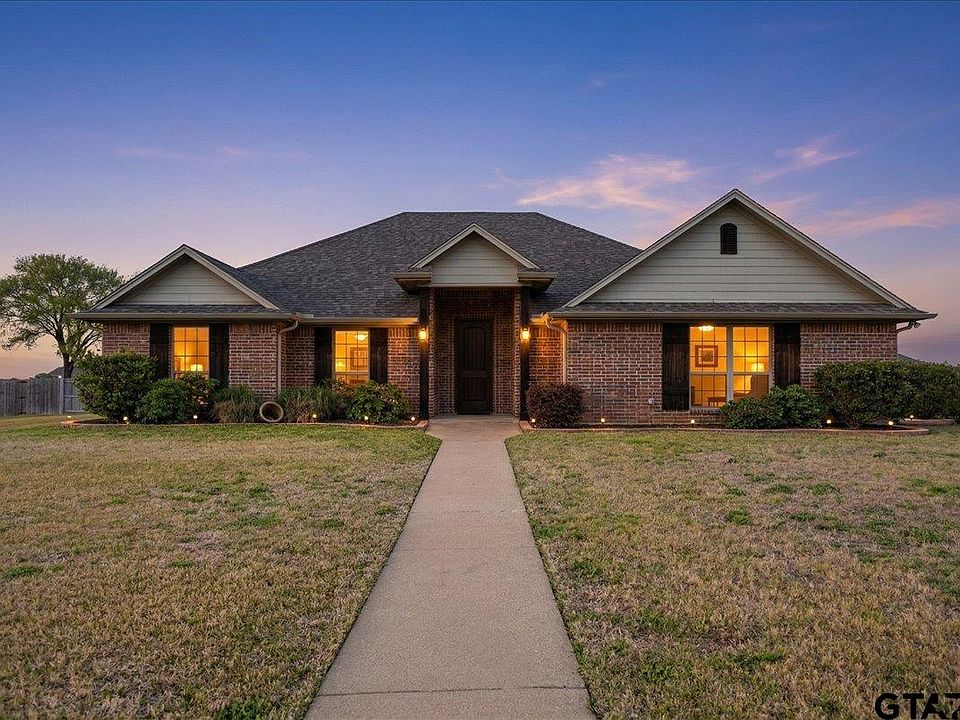 1st image of 345 Baganie Ln