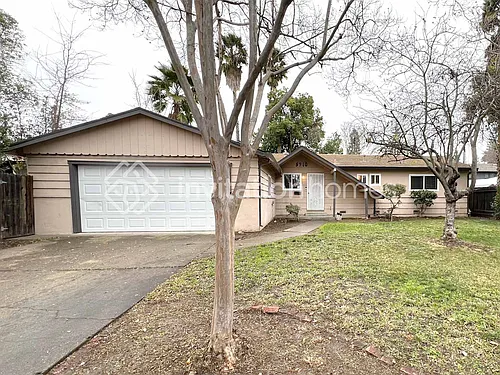 5910 Denver Dr Photo 1