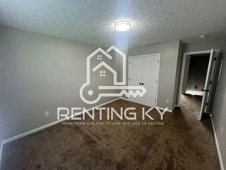 1434 Westwood Dr — Photo 10