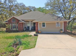 832 Amon Trl, Azle, TX 76020