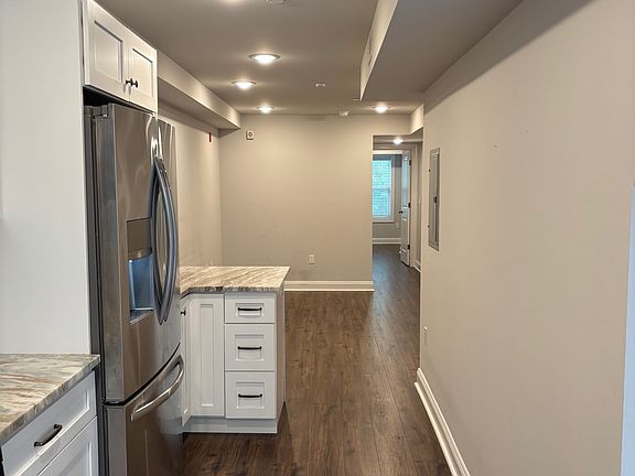 2nd image of 2141 Christian St Floor 2