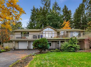 577 Klamath Dr, La Conner, WA