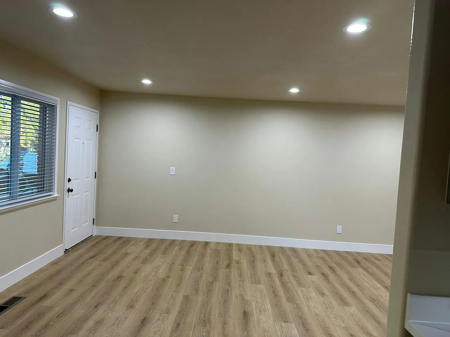 786 Elm Street, Unit 7 — Photo 3