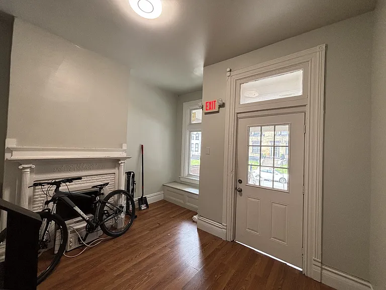 355 Stratford Ave #2 — Photo 14