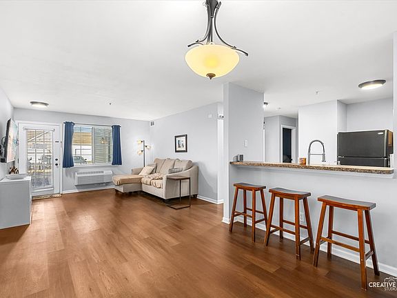 5th image of 162 Bertram Dr Unit C