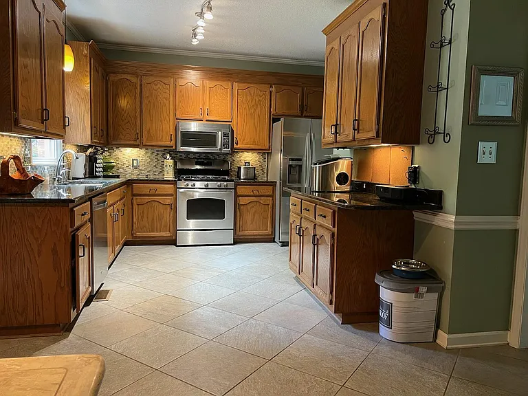 1444 Freedom Ct — Photo 49