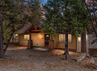 33063 Blue Bird Ln, Arrowbear, CA 92382