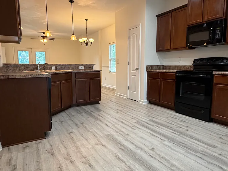 5413 Big Bass Dr — Photo 10