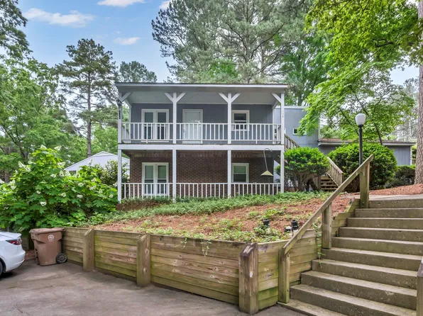 138 Carmichael Ct #B, Cary, NC 27511