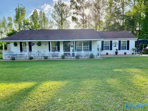 709 County Road 296, Hillsboro, AL 35643