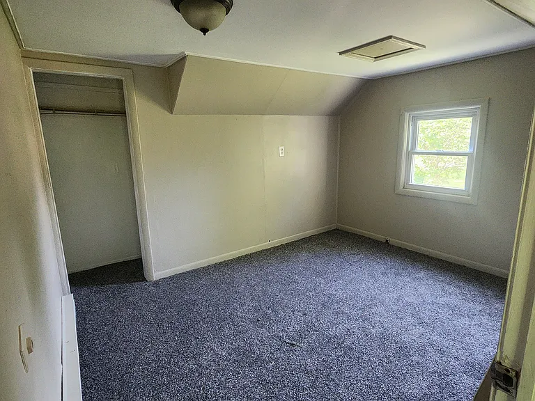 1016 Voorheis Rd — Photo 9