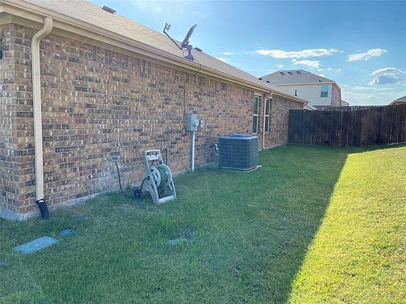 5th image of 2801 Balleywood Dr