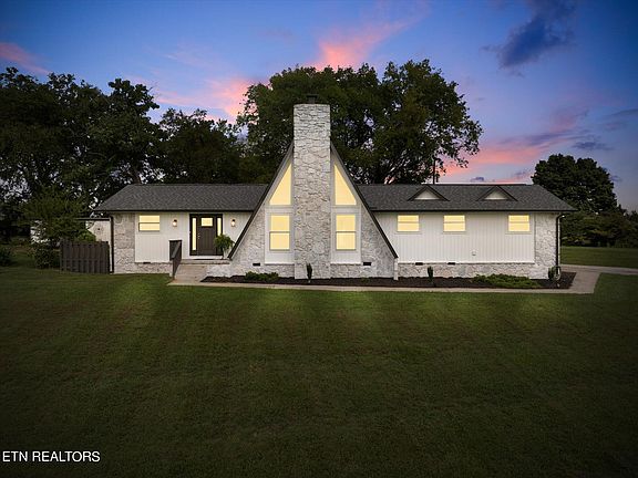 2nd image of 3502 Peppermint Hills Dr