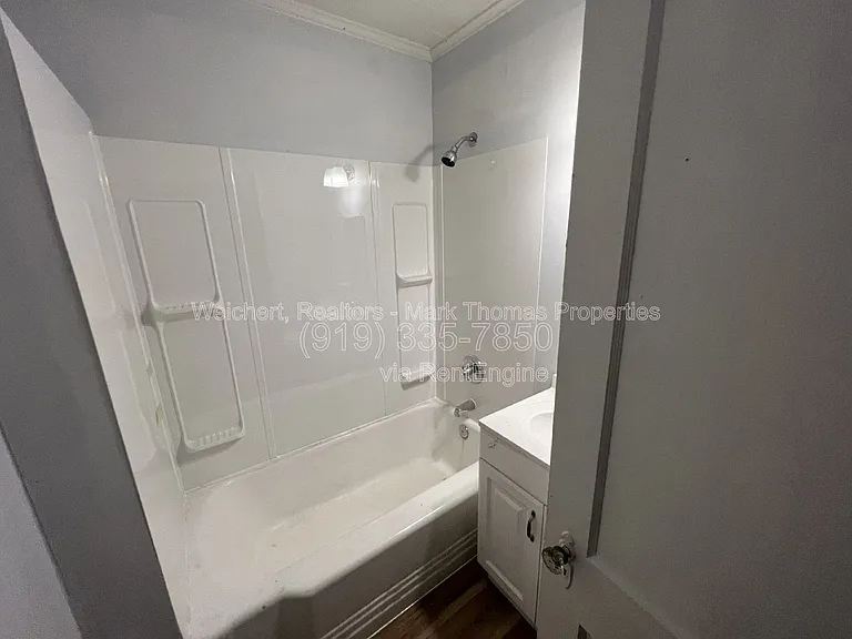 2501 Pickett Rd — Photo 11