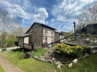 9 White Oak Dr, Holiday Island, AR 72631