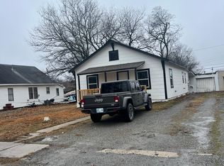 110 S Rowe St, Pryor, OK 74361