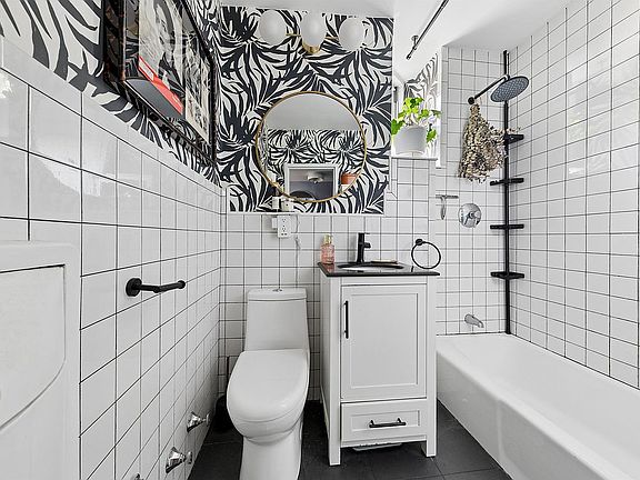 5th image of 92 Horatio St APT 3N
