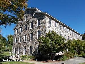 Stonemill Condominiums