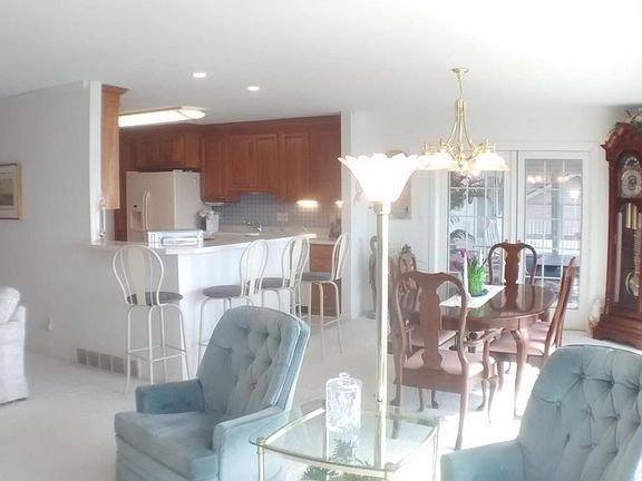 5th image of 8940 E Shore Dr