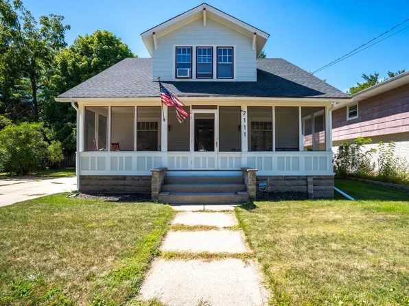 2111 Mill STREET, East Troy, WI 53120