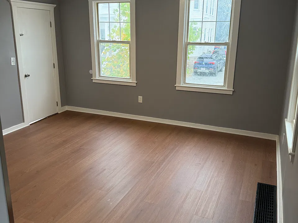 67 Foster St #1