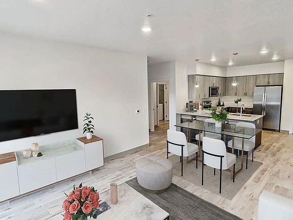 4th image of 3905 S Dishman Mica Rd