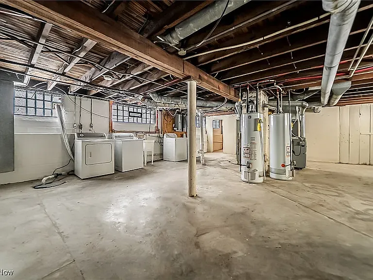 1600 Victoria Ave #UP — Photo 25