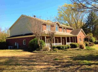 11575 Country Forest Dr, Collierville, TN 38017