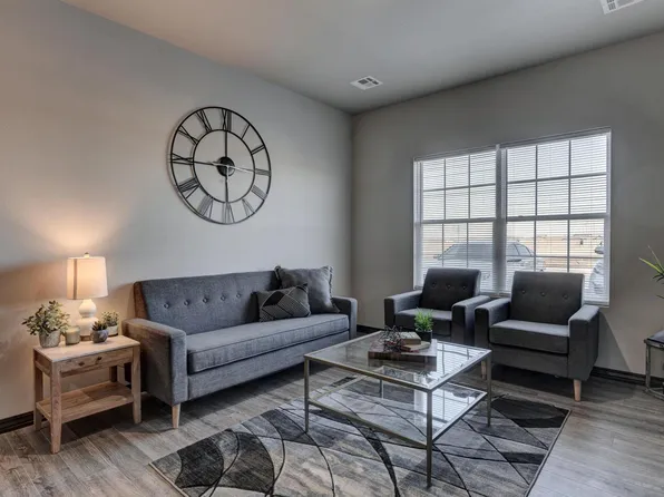 5618 W 32nd St, Joplin, MO 64804