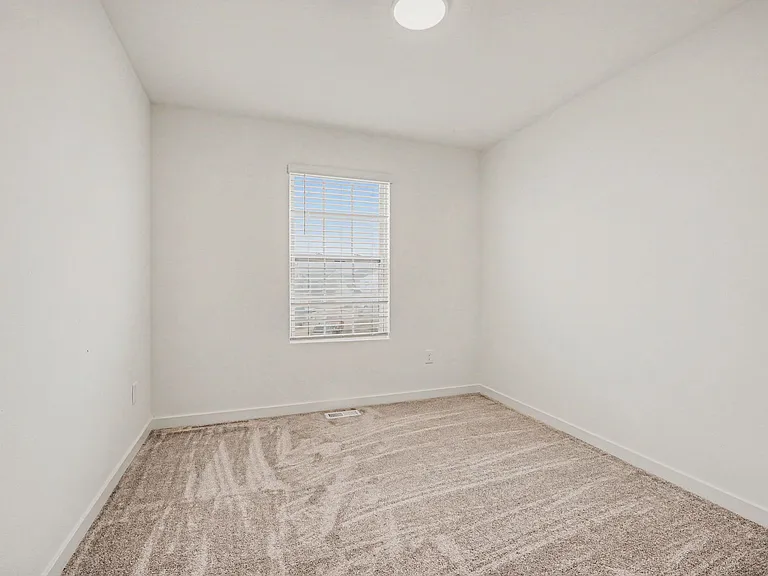 1635 Reagan Dr — Photo 19