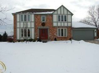 2251 Chippenham Chase, Rochester Hills, MI 48306