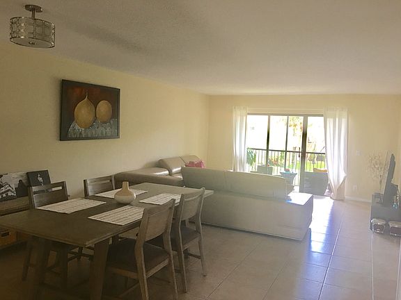5th image of 398 Lakeview Dr APT 203