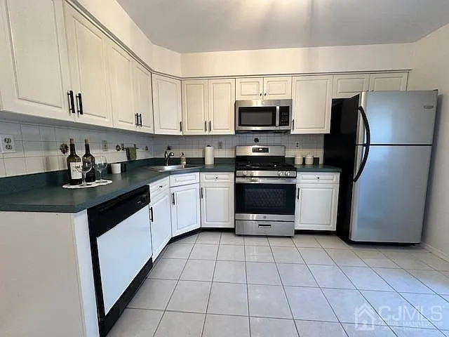 87 Sassafras Ct — Photo 7