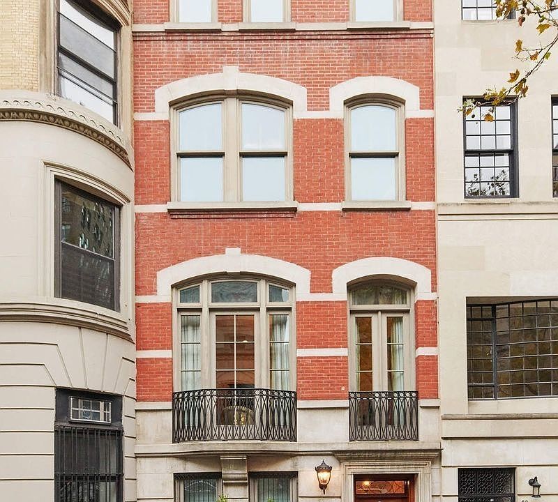 1st image of 57 E 93rd St