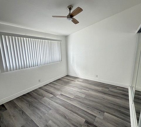 4th image of 8444 Stewart & Gray Rd #1