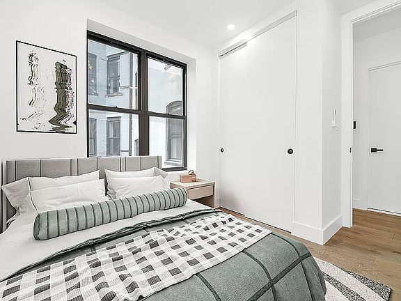 5th image of 6 Avenue B #5
