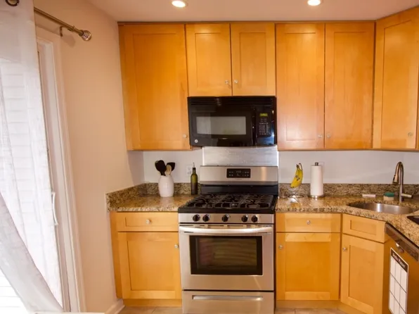 78 Woodward Ln, Basking Ridge, NJ 07920