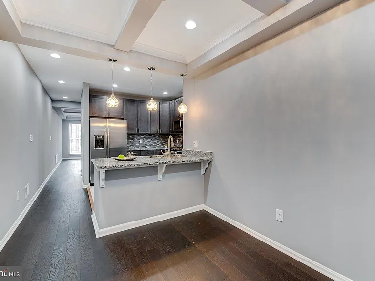 222 N Collington Ave — Photo 13