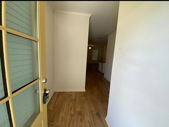 3rd image of 46 Walnut St