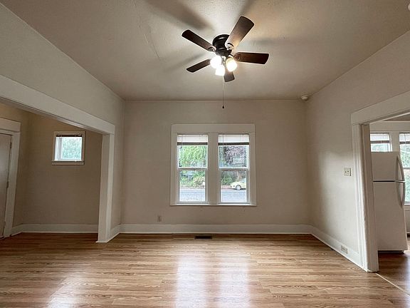 3rd image of 4003 NE 7th Ave