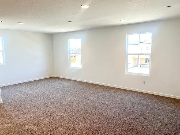 6689 E Cambridge Ave — Photo 14