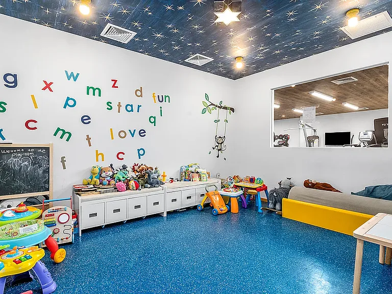264 Webster Ave #205 — Photo 10