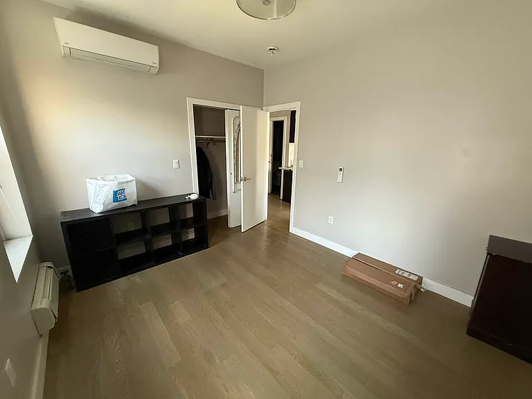 91 Allen St #2 — Photo 3