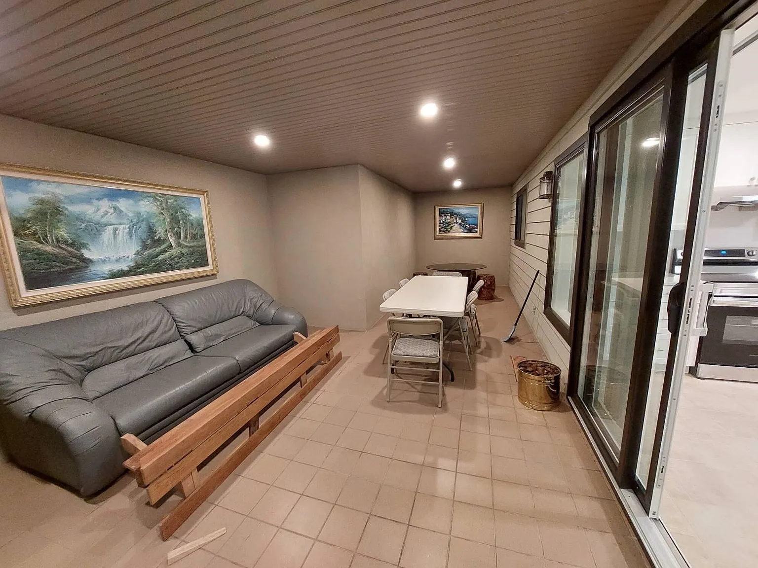 3 bed, 2041 sqft, $3,900 — Photo 4